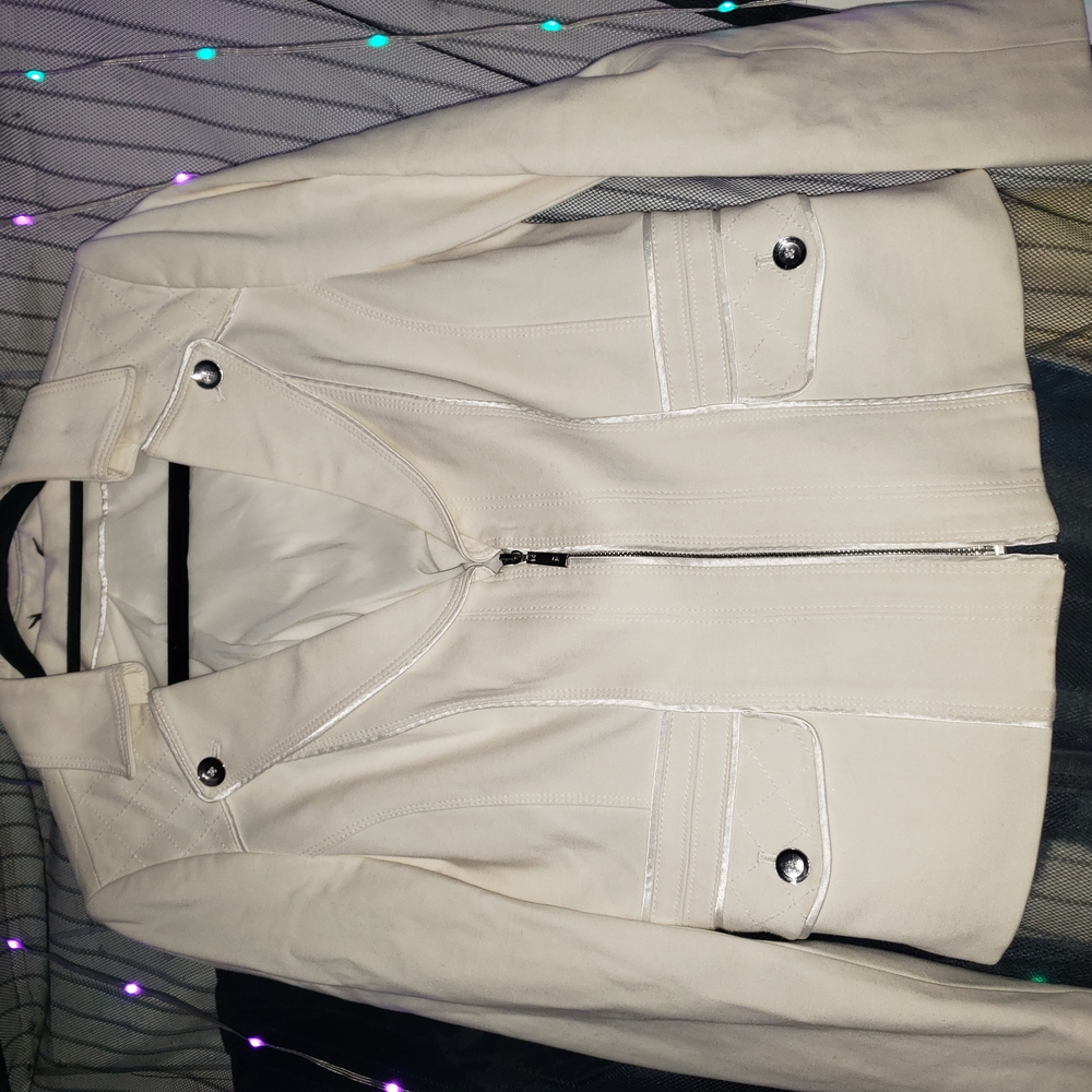 Stylish Cream Jacket with Button Details